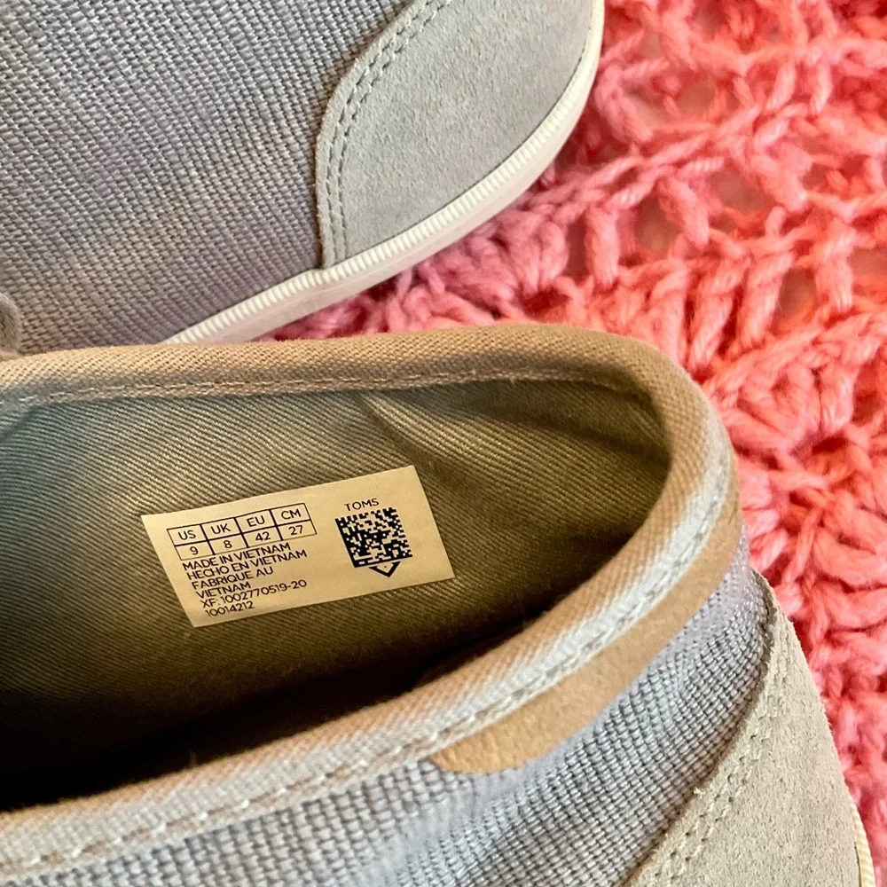 Tom’s Stylish Gray Men's Shoes
